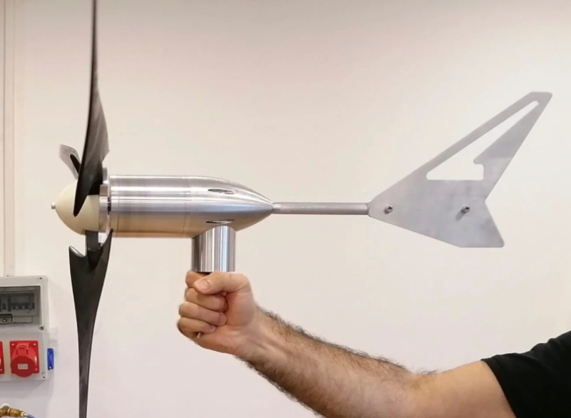 Wow ! YUZO Wind Turbine is ready to be painted !