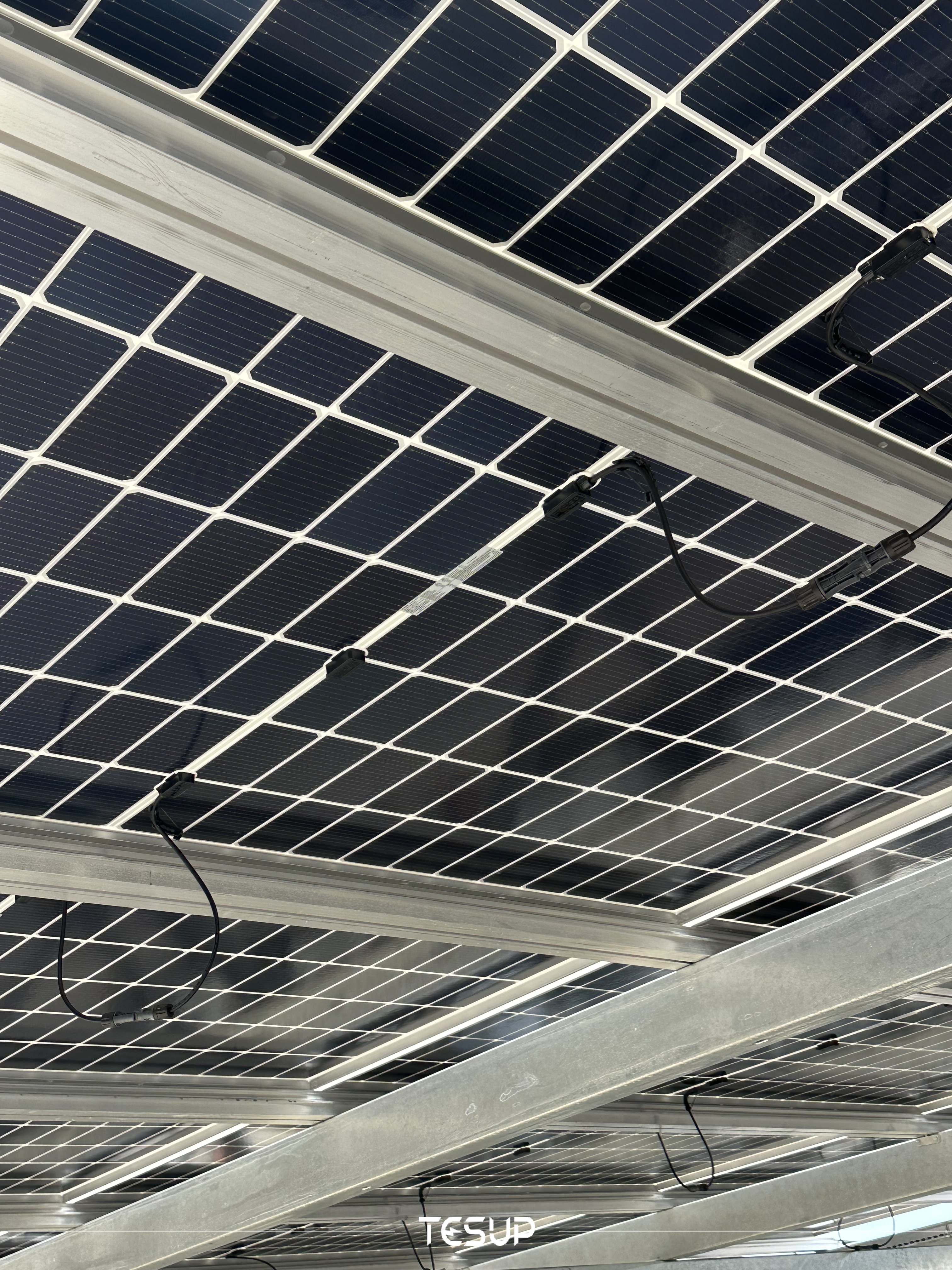 Solar Panel Connection Detail